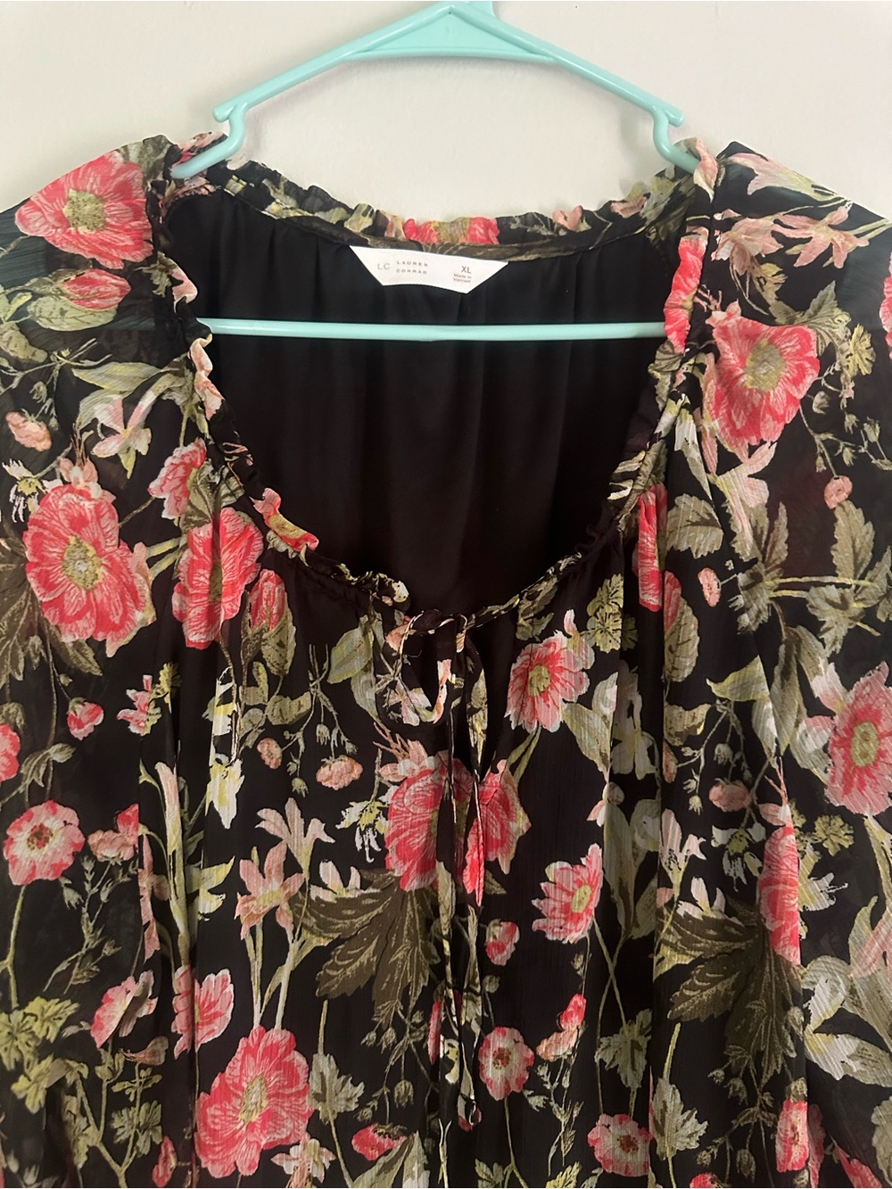 LC Lauren Conrad Black Floral Tie-Neck Peasant Blouse